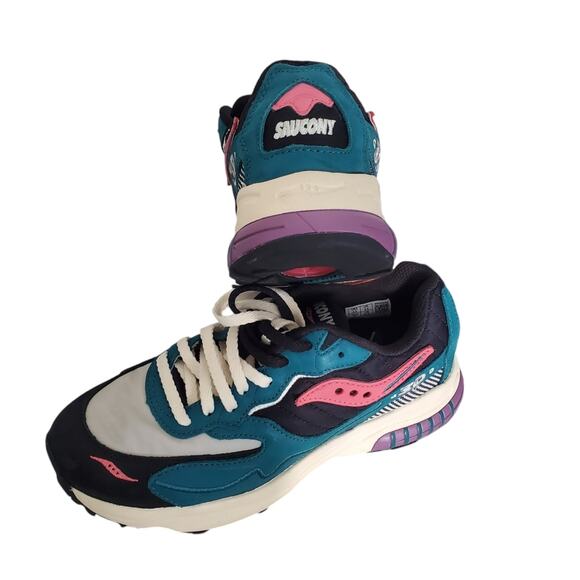 NWOB Saucony 3D Grid Hurricane "Midnight Swimming" (US 4.5/EUR 37) - Picture 2 of 6